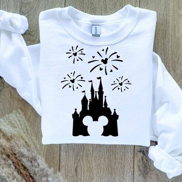 Disney Castle Fireworks Sweatshirt Sweater - Picture 1 of 5